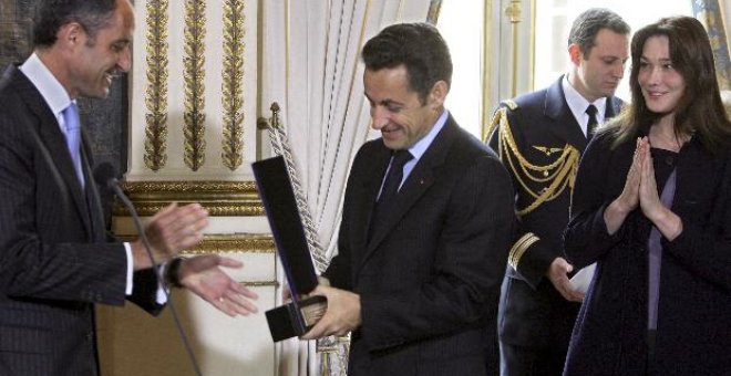 Sarkozy dice que ETA es una mafia de asesinos y que España tiene toda la solidaridad de Francia