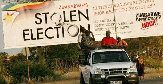 La Comisión Electoral de Zimbabue dice que el proceso judicial impide dar los resultados