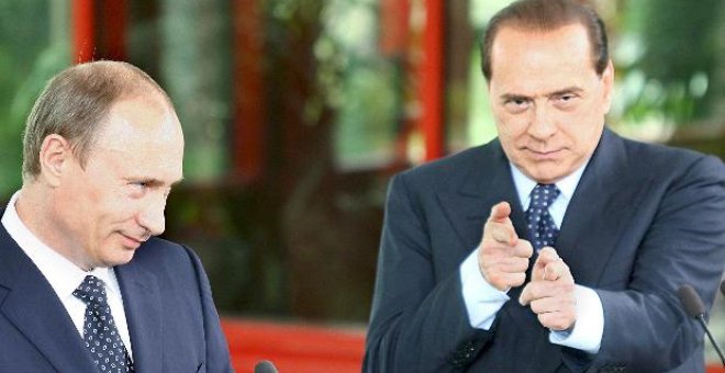 Críticas a la broma de Berlusconi en la que apunta con un imaginario fusil a una periodista rusa