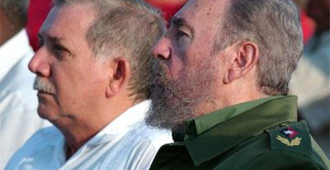 Fidel Castro reaparece en el cese de un ministro