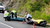 Mueren 12 personas en las carreteras hasta la noche del sábado, la mitad motoristas