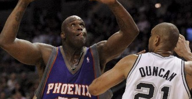 Spurs y Hornets pasan a semifinales; Jazz y Pistons a un triunfo