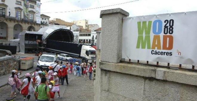 La edición más conflictiva del WOMAD de Cáceres está pendiente de la lluvia