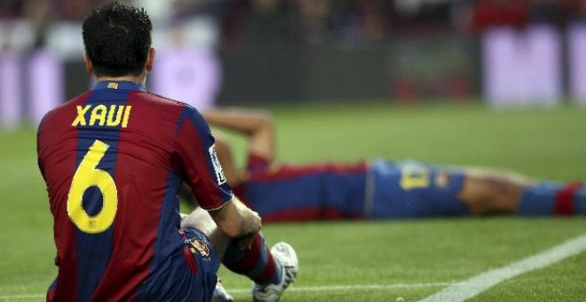 Xavi admite que los jugadores son los "culpables" de que Rijkaard no siga