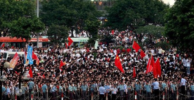 Un millón de personas reciben la antorcha en Shantou pese a la lluvia