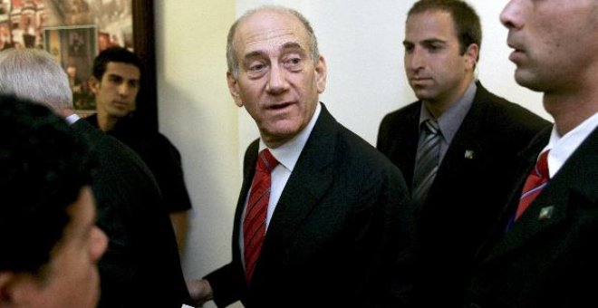 El Gabinete apoya a Olmert para que no dimita hasta el fin de la investigación