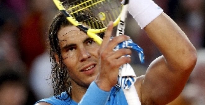 Nadal vence a Djokovic, pasa a la final contra Federer y salva el número dos