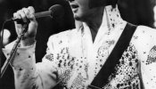 Una biografía reconstruye el camino de Elvis Presley hacia su destrucción