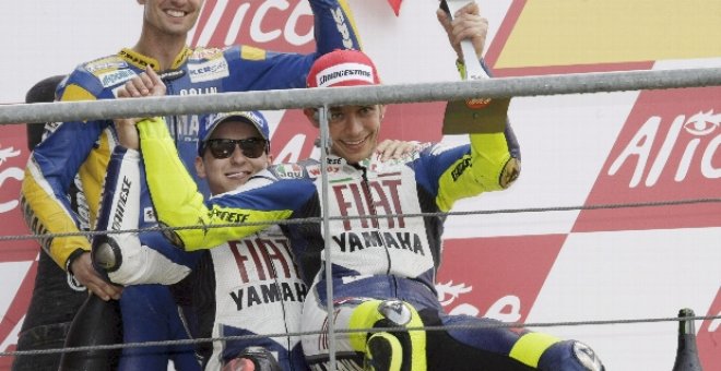 Rossi marca otro hito en su carrera ante un heroico Jorge Lorenzo