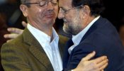Aguirre dice que la noticia habría sido que Rajoy no pensara contar con Gallardón