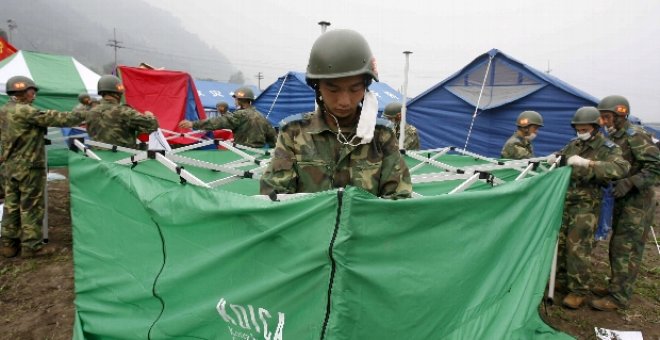 China pide más tiendas para los más de 14 millones de evacuados