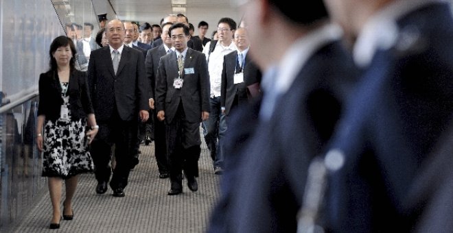 El jefe del KMT emprende una visita histórica para mejorar lazos con China