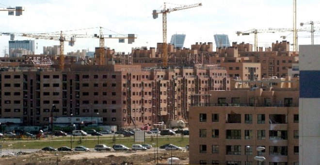 El precio de la vivienda usada ofertada en la red cae un 8% en el último año