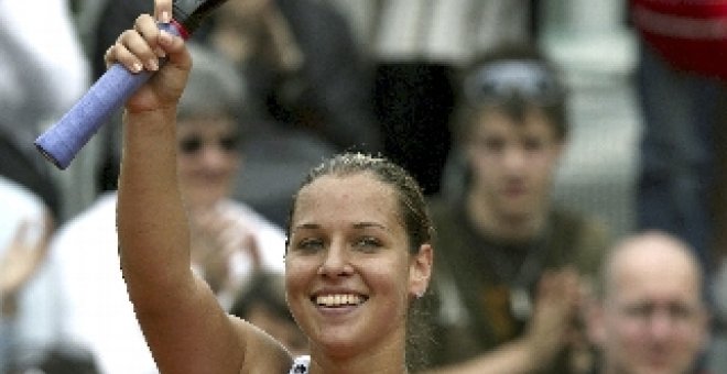 La venezolana Sequera pierde ante la eslovaca Cibulkova en Roland Garros