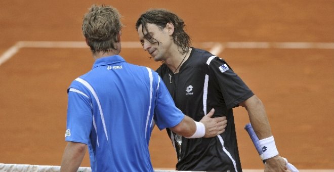 David Ferrer vence en un partido épico a Hewitt y pasa a octavos de Roland Garros