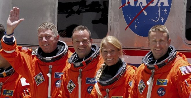 El transbordador Discovery parte rumbo a la Estación Espacial Internacional