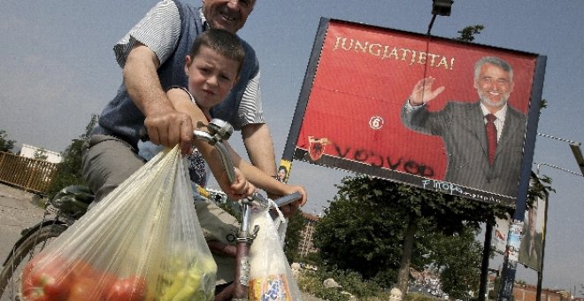 Los macedonios acuden a las urnas en los comicios legislativos anticipados