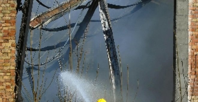 Un incendio destruye un invernadero en Lleida