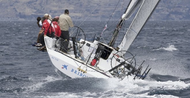 Jáuregui lamenta la rotura del spi porque cree que podían haber ganado la regata