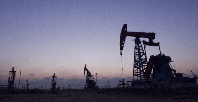 Los grandes consumidores de petróleo buscan soluciones al aumento de los precios