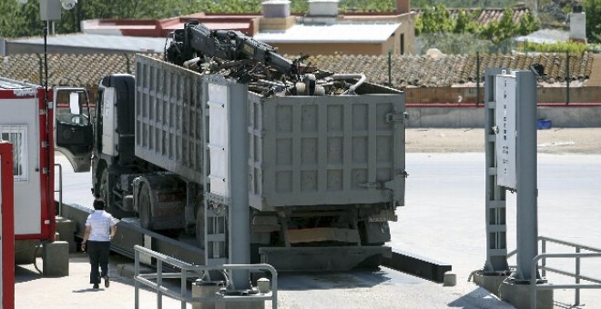 Hallan nuevas partículas radiactivas fuera del recinto de la nuclear de Ascó