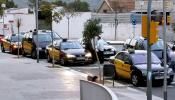 EL 95% de los taxistas secundan el paro, según los convocantes