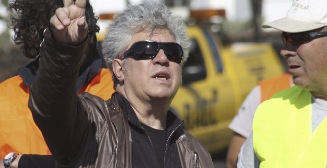 Almodóvar dice que es "injusto" que le acusen de perjudicar al cine español