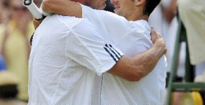 El serbio Novak Djokovic cae ante el ruso Safin