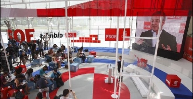 El PSOE abre nuevas batallas desde la izquierda
