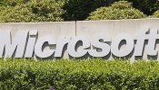 Microsoft aprovecha la salida de Gates para presentar su cara más agresiva