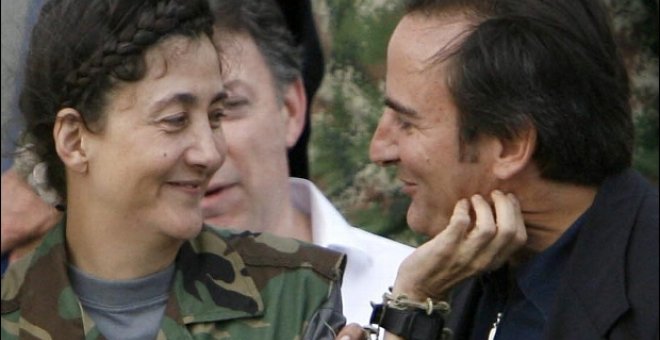 El esposo de Ingrid Betancourt no descarta que su relación matrimonial se haya acabado