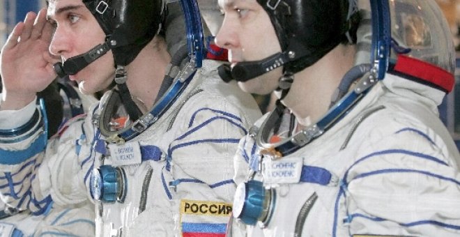 Cosmonautas rusos concluyen segunda caminata en torno a la Estación Espacial Internacional