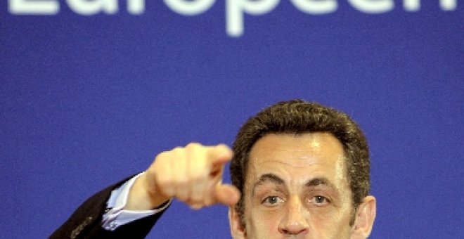 Sarkozy se reúne con Cowen para analizar rechazo irlandés a Tratado de Lisboa