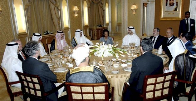 Rice analiza con los aliados árabes de EEUU la situación en Irak y la negociación con Irán