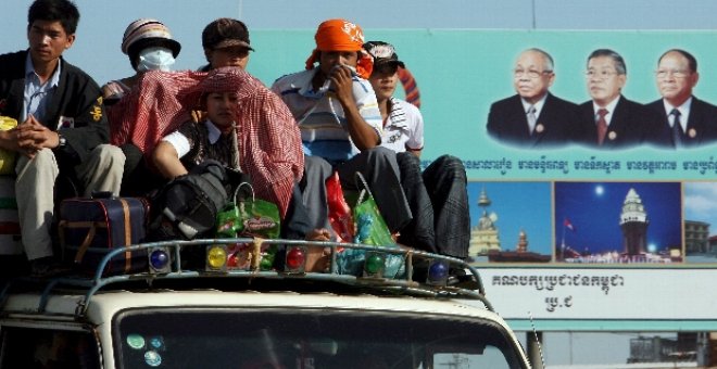 El primer ministro Hun Sen parte como favorito tras 23 años en el poder en las Legislativas de mañana