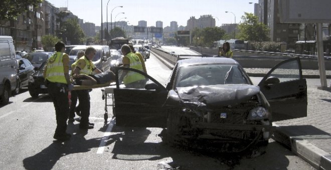 Una mujer de 74 años fallece en un accidente de tráfico con 4 heridos leves