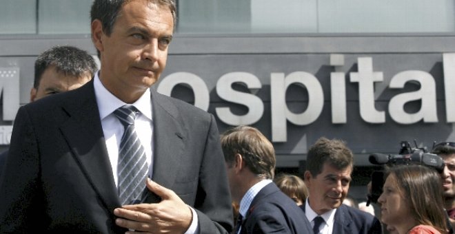 Zapatero promete al padre de una víctima llegar al final en la investigación