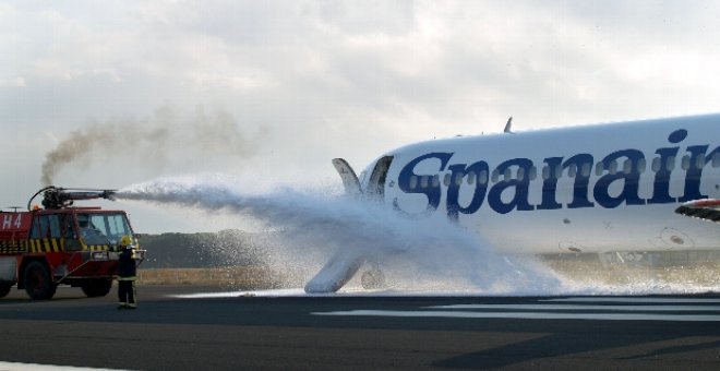 Un avión de Spanair de la ruta Barcelona-Lanzarote aterriza en Málaga por un problema técnico