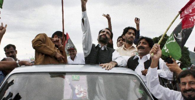 Zardari proclama que el "sueño" de Benazir Bhutto se ha hecho realidad