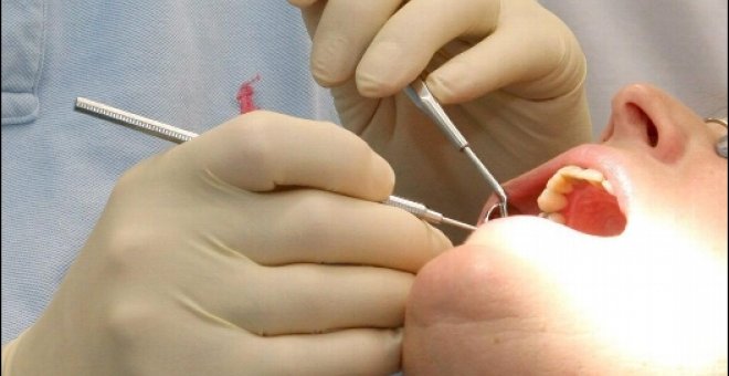 Barcelona ofrecerá dentistas municipales con descuentos de hasta el 40%