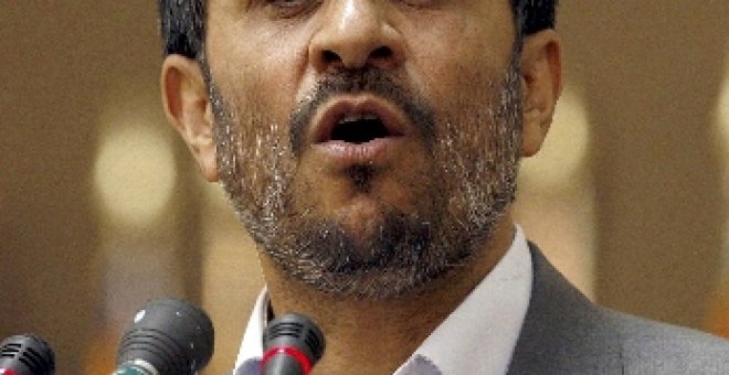 Ahmadineyad advierte de que Irán "romperá la mano" de los invasores