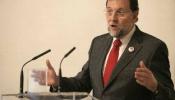 Rajoy critica que las medidas sólo aumentan el déficit y no reducen el paro
