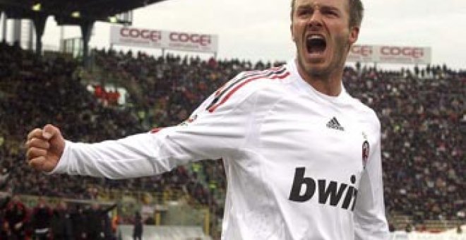 Beckham, dispuesto a negociar su permanencia en el Milan