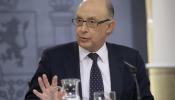 La oposición al completo reprueba a Montoro por obstruir la investigación sobre la caja B del PP