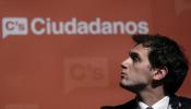 Rajoy y Rivera se reúnen en Moncloa para hablar de pactos postelectorales