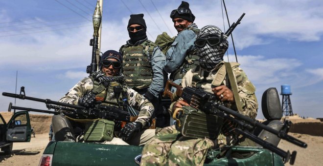 Afganistán y los talibanes reinician conversaciones tras un mes de suspenso