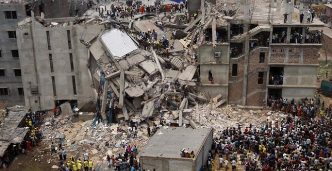 Primera condena al dueño del complejo textil donde murieron 1.100 trabajadores en Bangladesh
