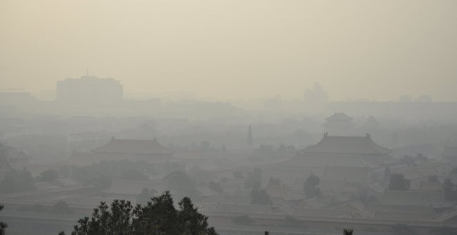El objetivo de emisiones de CO2 de China, en peligro por el conflicto con EEUU