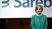 La penúltima vuelta de la puerta giratoria: el Santander ficha como consejera a la exjefa del banco malo