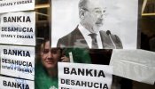 En imágenes: Protesta contra los desahucios en una sucursal de Bankia de Madrid